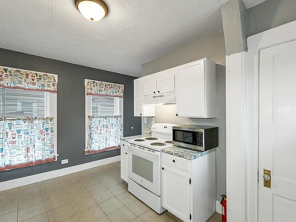 5th image of 102 Franklin Street