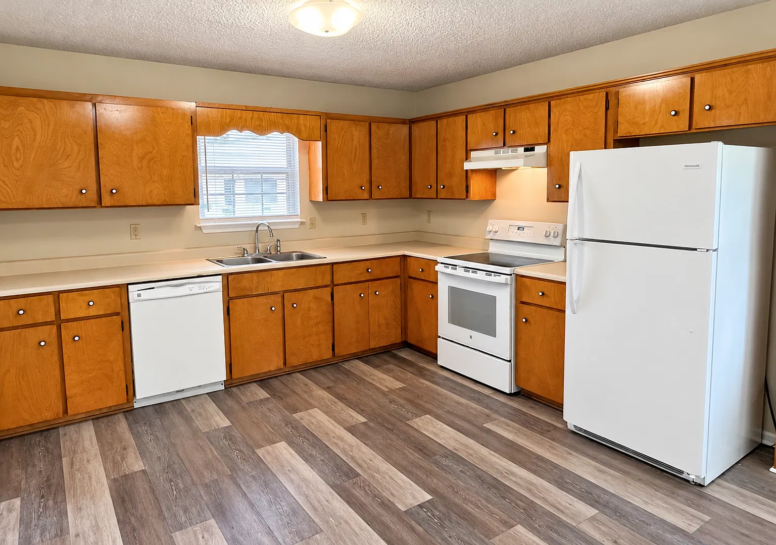 3BR/2BA Duplex in The Crossings Prime Location Near Kings Bay — Photo 2