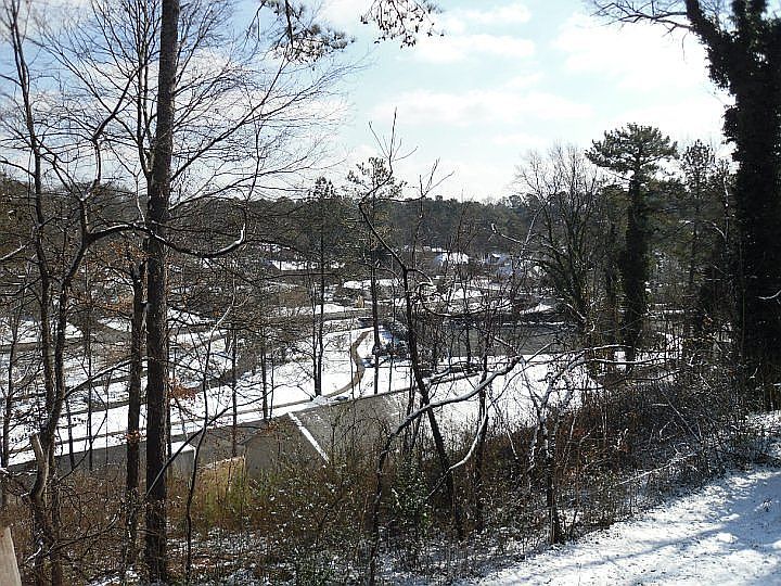 2nd image of 1104 Ridgeleigh Cir