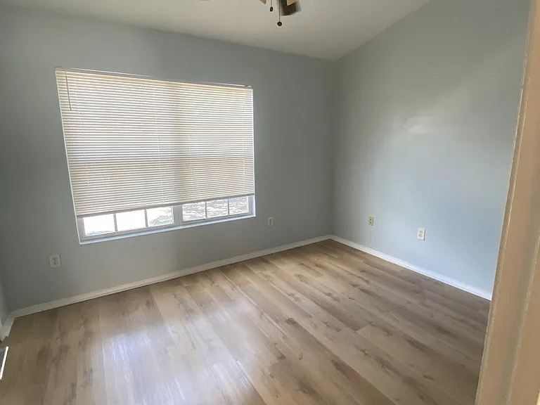 1307 Throckmorton Dr — Photo 14
