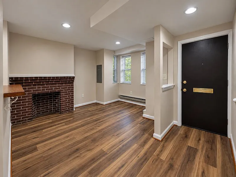 1 bed, $1,600 — Photo 2