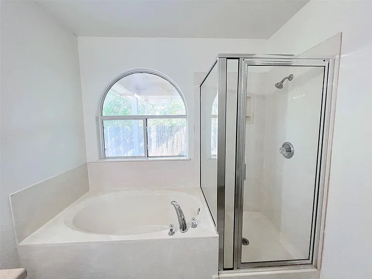 2725 Summerwalk Pl — Photo 18