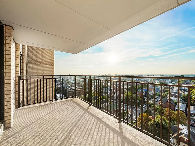 7855 Boulevard East #27H — Photo 17