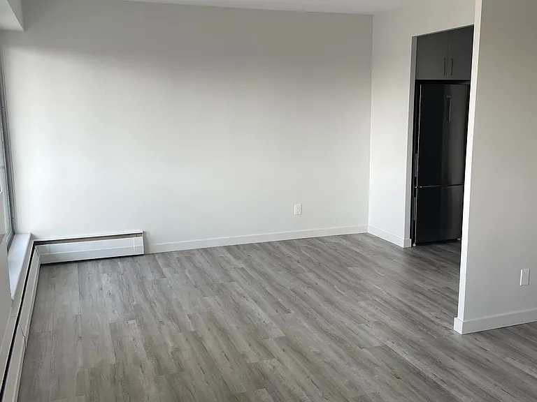 261 Cooper St — Photo 12