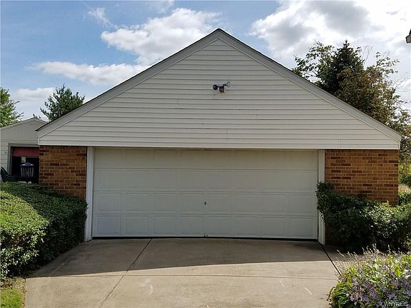 3rd image of 26 Orchard Pl