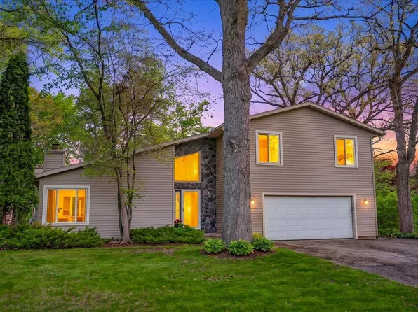 4514 Meadow Wood Cir, Deforest, WI 53532