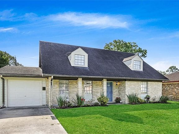 3rd image of 665 Fairlawn Dr