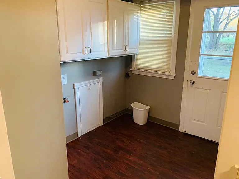 23292 Williams Ave — Photo 6