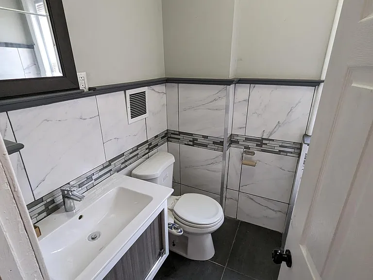 5158 Keyser St — Photo 7