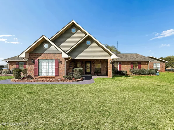 5677 Highway 53, Poplarville, MS 39470