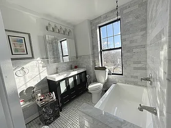 Rented by Rachel Realty
