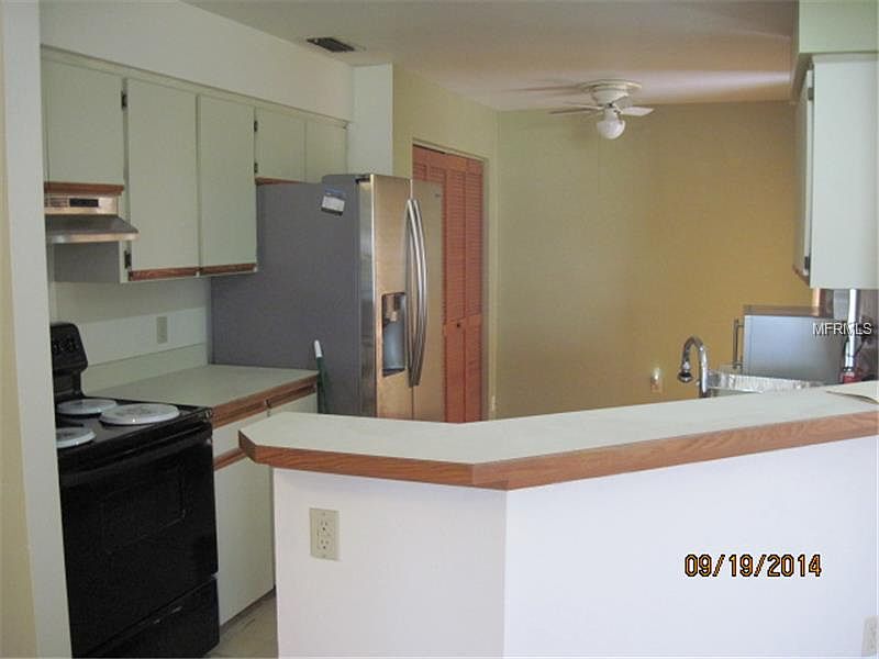 2nd image of 3354 Tara St