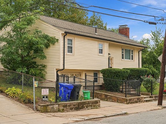 2nd image of 9 Crossman St