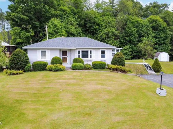 157 Lakeside Drive, Mayfield, NY 12117