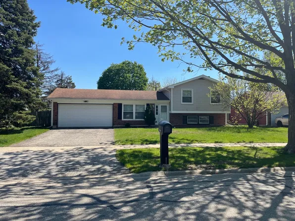 235 Lexington Dr, Bolingbrook, IL 60440