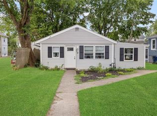 9 Meridan St, Warwick, RI 02889