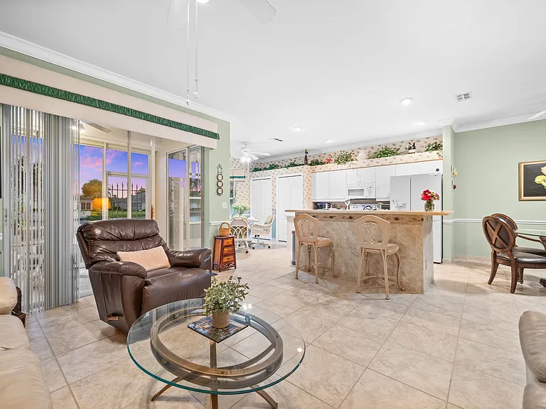20606 Candlewood Holw — Photo 8