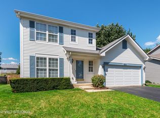 923 Lowell Ln, Naperville, IL 60540