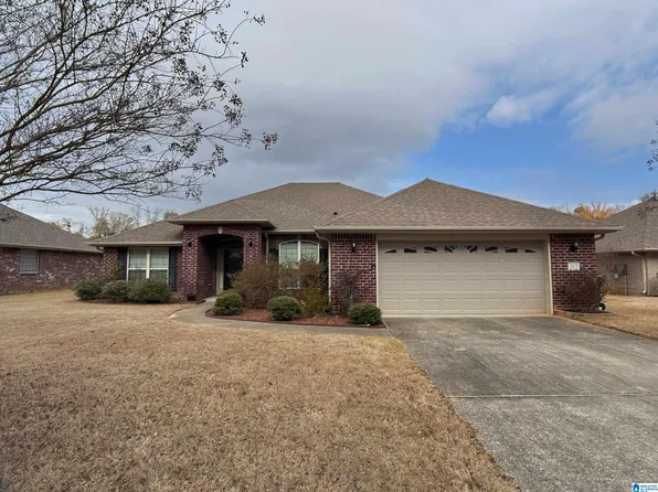 317 Golden Meadows Pl, Alabaster, AL 35007
