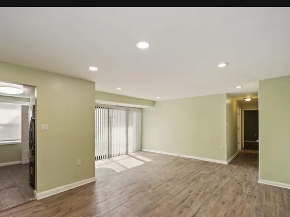 7169 Cross St, District Heights, MD 20747