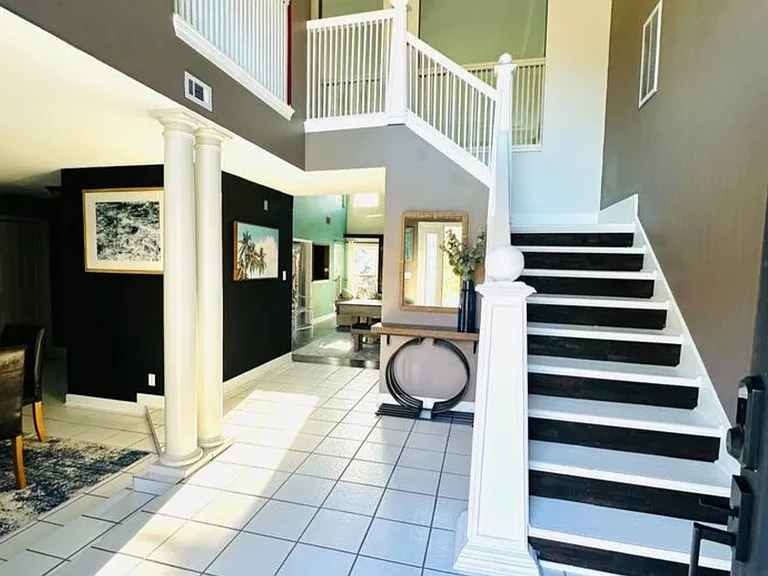 101 Long Pointe Dr — Photo 14
