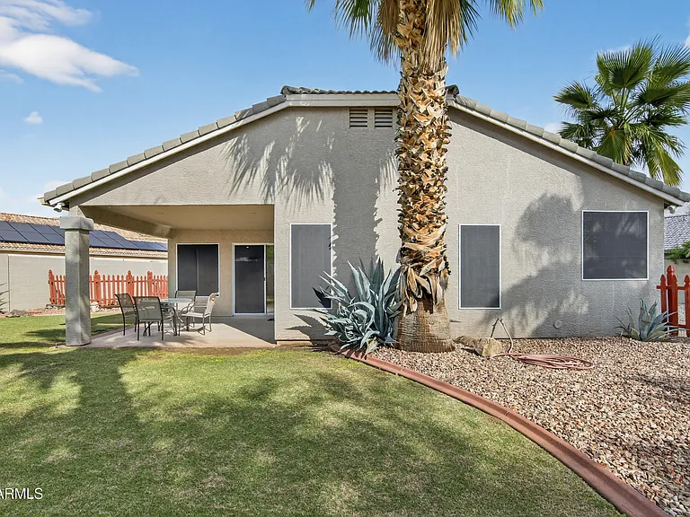 15481 W Mauna Loa Ln — Photo 13