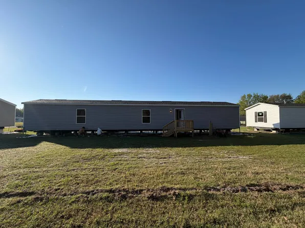 150 Merritt Cir, Brunswick, GA 31520