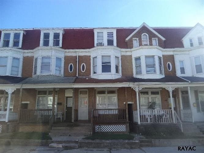 2nd image of 742 W Poplar St