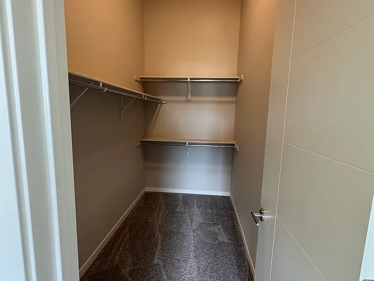 Walk in closet