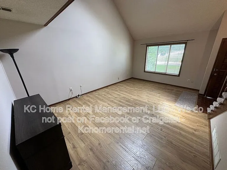 6251 Rene St — Photo 12