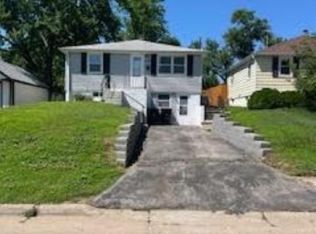 6524 Charles St, Omaha, NE 68132