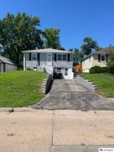 6524 Charles St, Omaha, NE, 68132