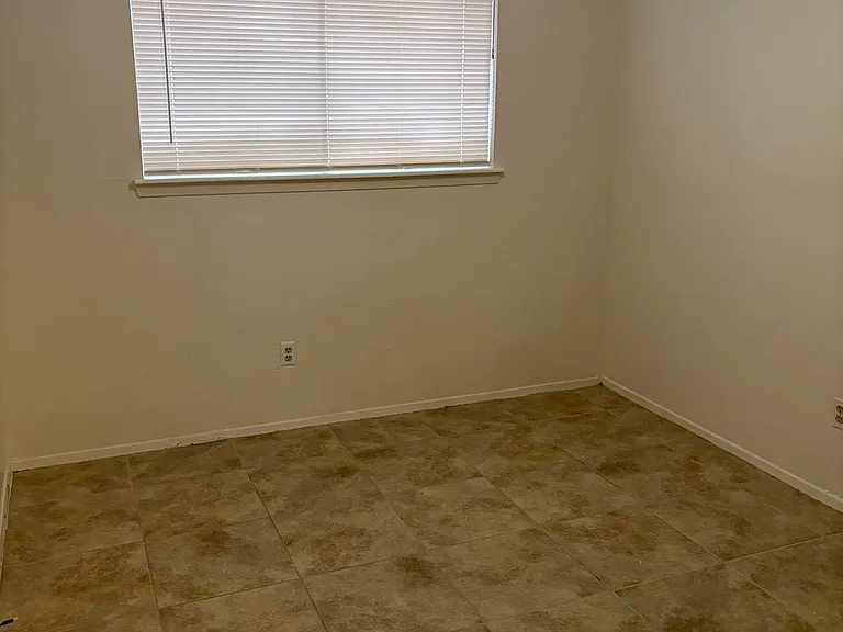 3746 Laura Leigh Ln — Photo 33
