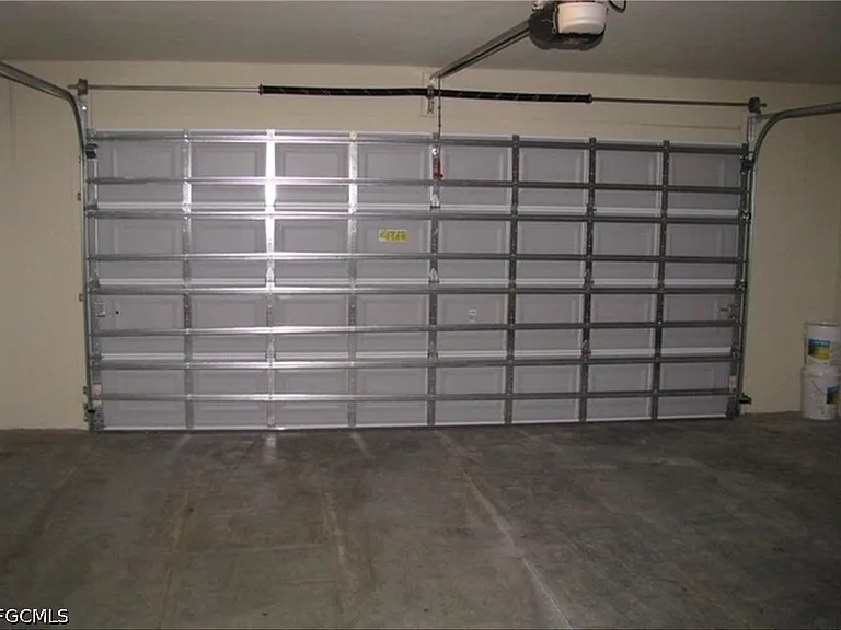 10474 Spruce Pine Ct — Photo 32