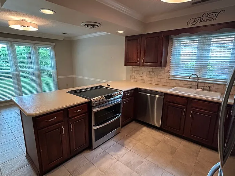 9153 Wesley Pl — Photo 12