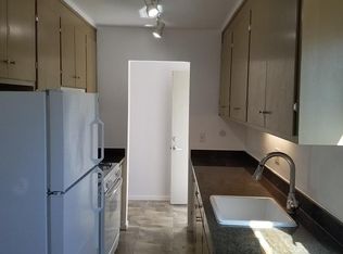 952 45th St #3, Emeryville, CA 94608