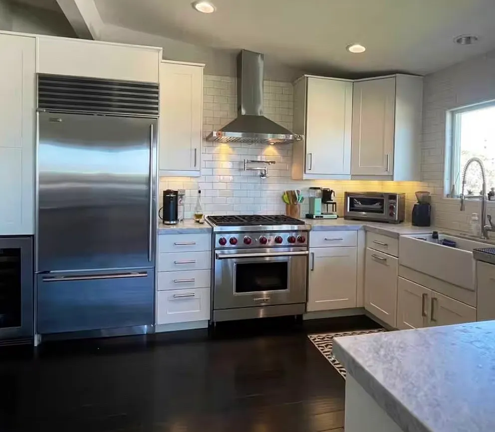 4 bed, 2200 sqft, $8,500 — Photo 1