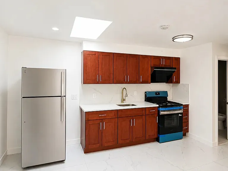 14719 Elm Ave #2 — Photo 2