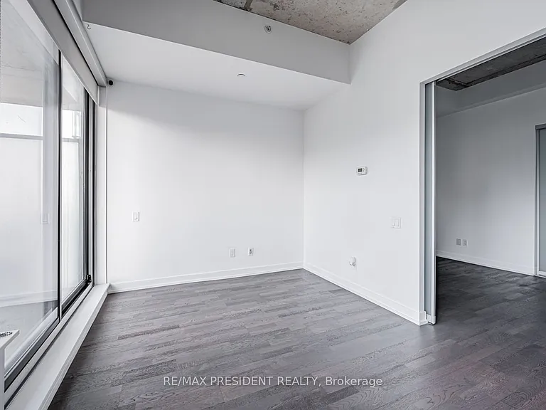 560 King St W #1005 — Photo 14