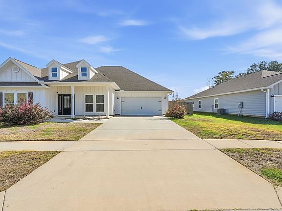 3rd image of 32 Hammock Breeze Dr