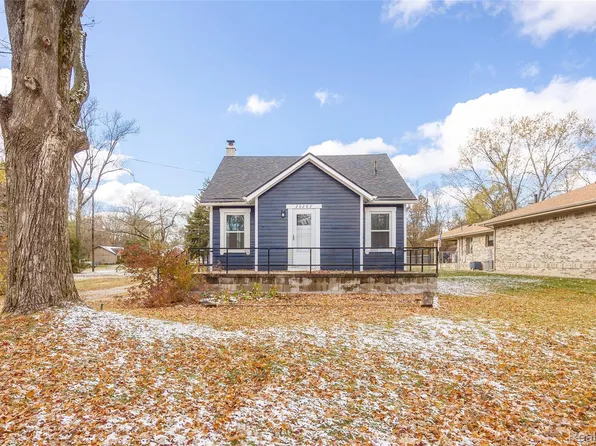 20203 Hubbard St, Livonia, MI 48152