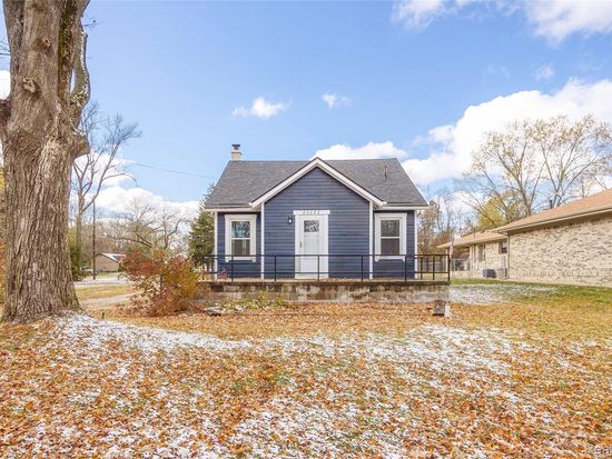 20203 Hubbard St, Livonia, MI 48152