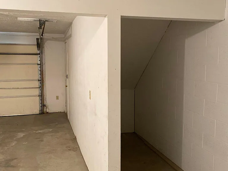 110 Court Side Ln #310 — Photo 4