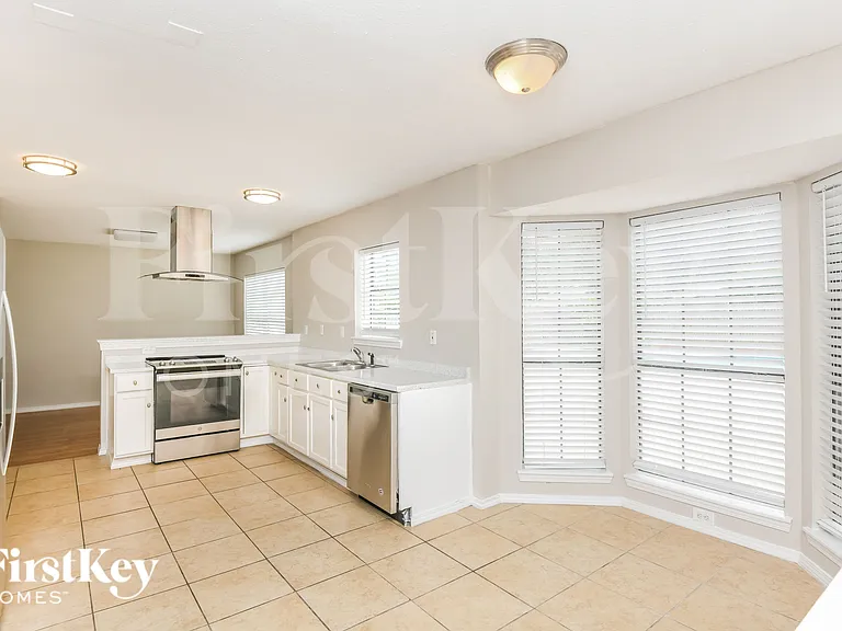7700 Castillo Rd — Photo 7
