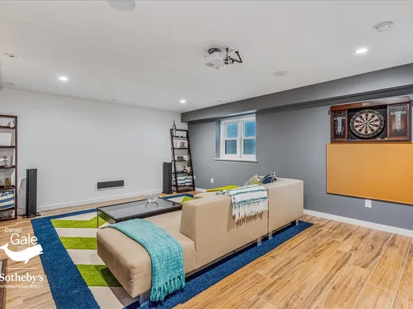 165 Slocum Crescent image 45 of 59