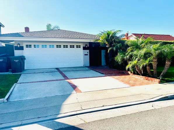 21901 Summer Cir, Huntington Beach, CA 92646