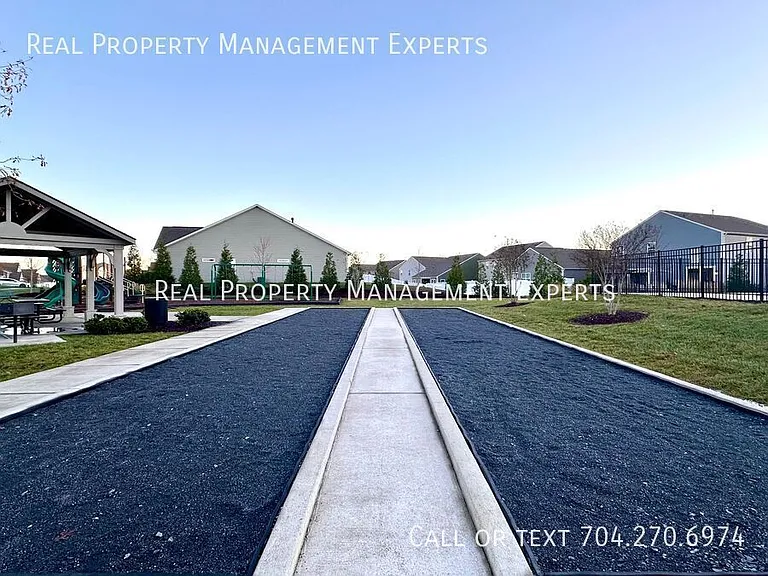 278 Preston Rd — Photo 29
