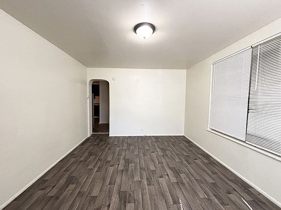 4th image of 562 S 600 E APT 1