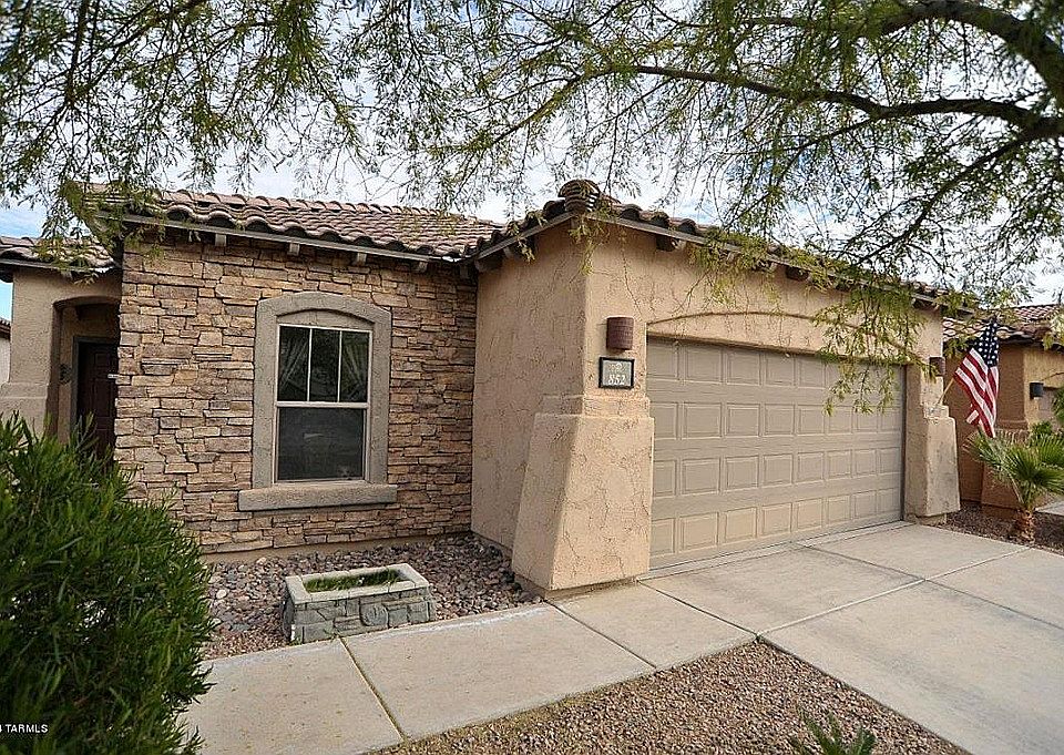 1st image of 852 W Calle Valenciana