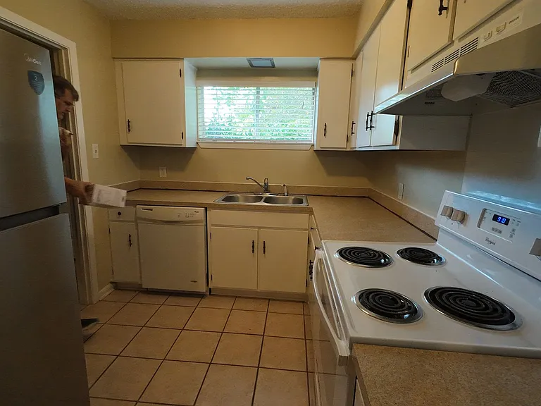 6527 Old Shell Rd #64 — Photo 28